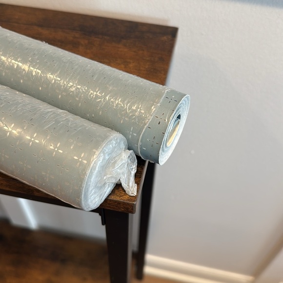 Vintage blue wall covering silver accents RQ 7185 Run #1 Lot 3 size 33 x 20.5” - Picture 5 of 9